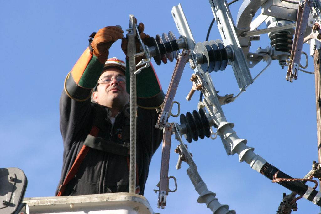 Austin weighs $1B gas peaker plan