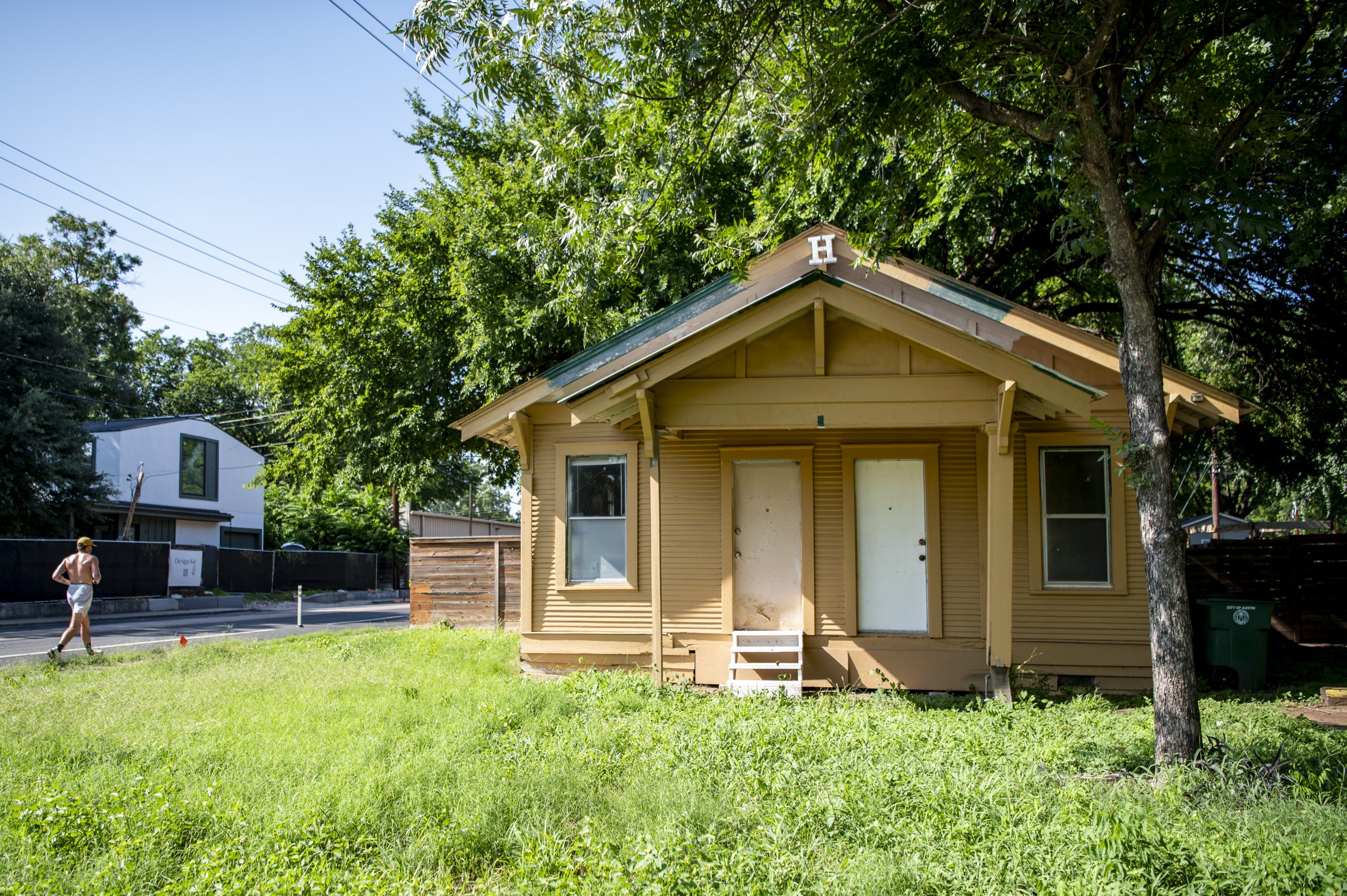 Austin seeks new ways to prevent record-high evictions